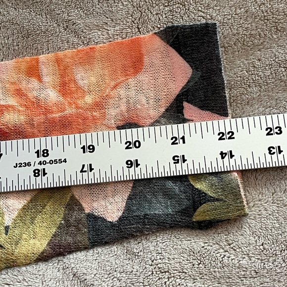 Soft Surroundings Midnight Blooms Floral Lightweight Sweater PS Cottagecore - Picture 14 of 15